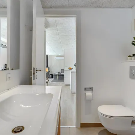Arnetta - 1-5km From The Sea By Interhome Nyaraló