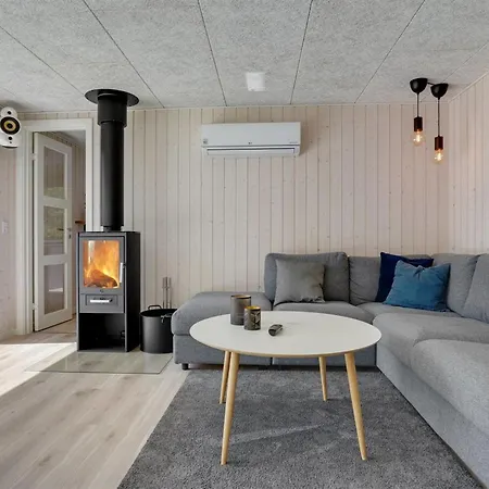 Arnetta - 1-5km From The Sea By Interhome Vejers Strand