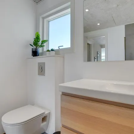 Arnetta - 1-5km From The Sea By Interhome *