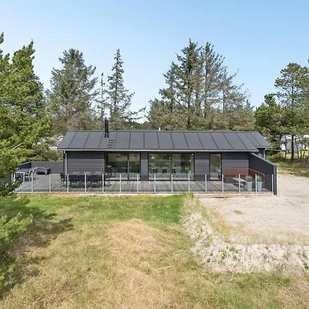 Arnetta - 1-5km From The Sea By Interhome